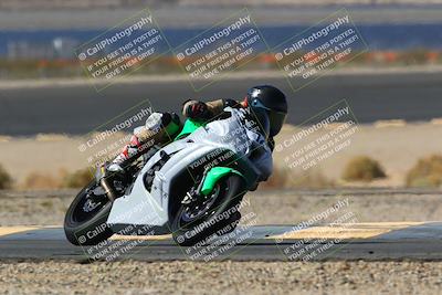 media/Apr-10-2022-SoCal Trackdays (Sun) [[f104b12566]]/Turn 14 (10am)/